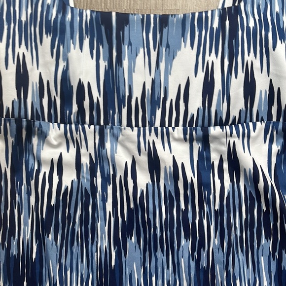 Calvin Klein Dress | Size 8 | Blue, Black & White - Picture 4 of 10